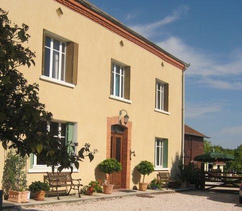 Les Tilleuls Bed and Breakfast Saint-Pé-Delbosc Esterno foto