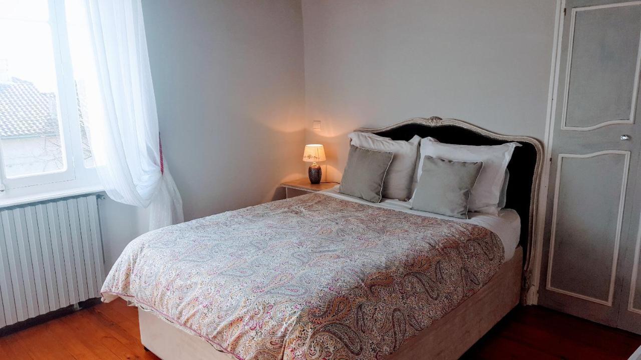 Les Tilleuls Bed and Breakfast Saint-Pé-Delbosc Esterno foto