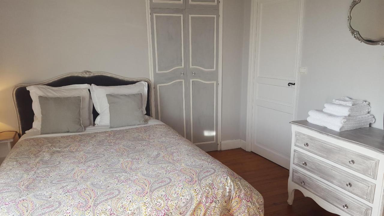 Les Tilleuls Bed and Breakfast Saint-Pé-Delbosc Esterno foto